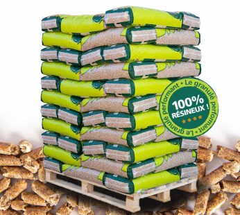 126 kpl 8 kg:n säkkejä sisältävä lava